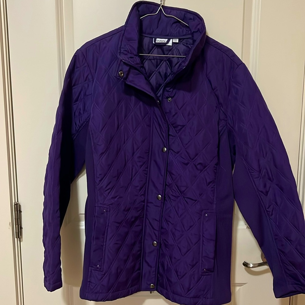 Like New! Purple Quilted mid-weight Jacket